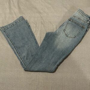 Vigoss high rise flared jeans in size 24